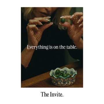 Olive - Everything Is On The Table - Tote Bag